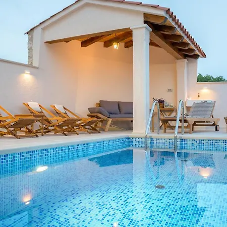 Villa Diklic *